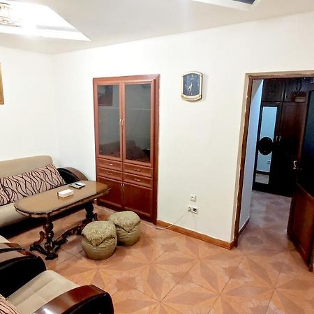 Just Comfort Apartment Ереван Экстерьер фото