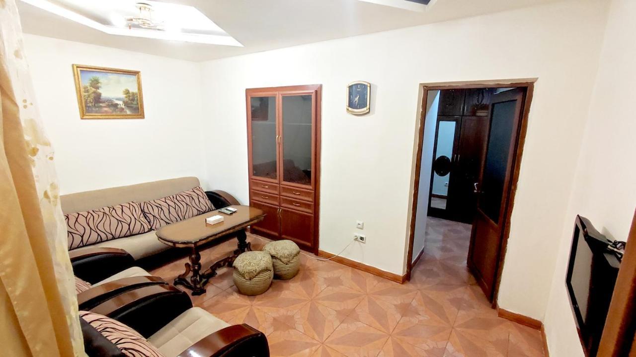 Just Comfort Apartment Ереван Экстерьер фото