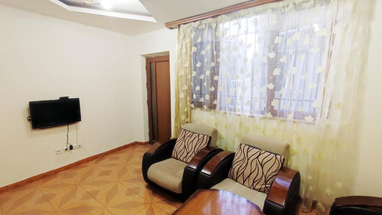 Just Comfort Apartment Ереван Экстерьер фото